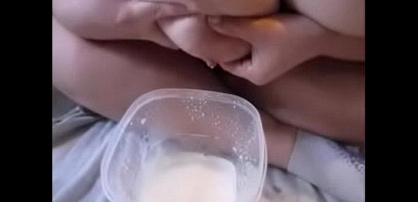  Milking my boobs and drinking breast milk and eating cookies